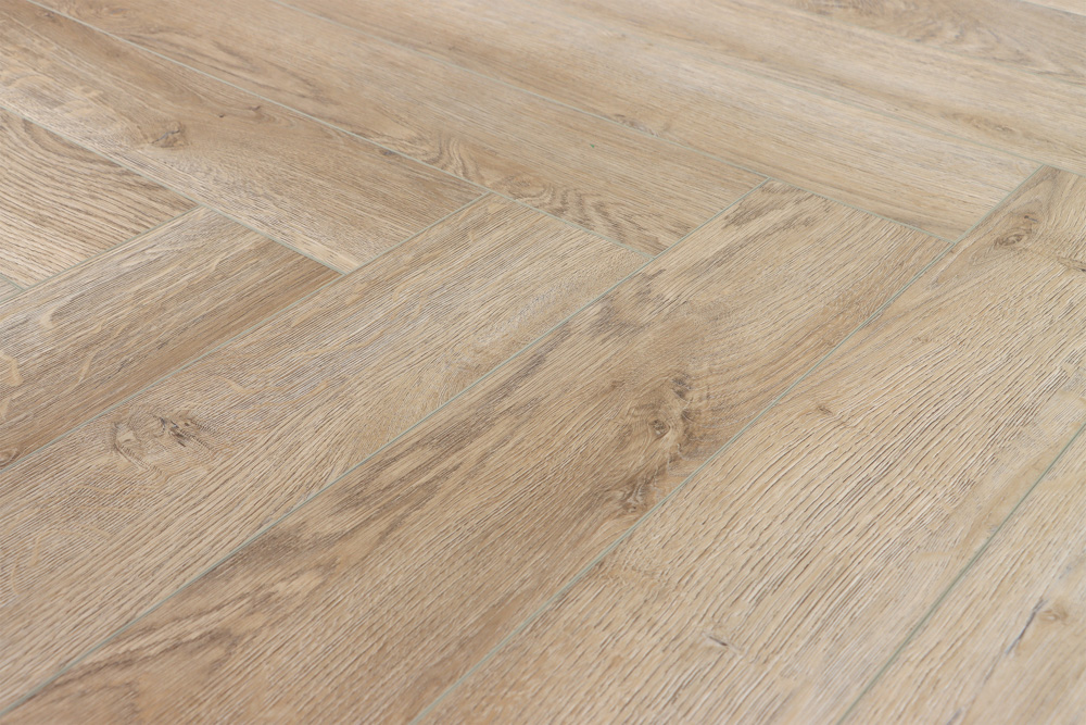 Кварцвиниловый SPC ламинат Cronafloor Herringbone Дуб Лилль H007 венгерская елка 640×128×4,5